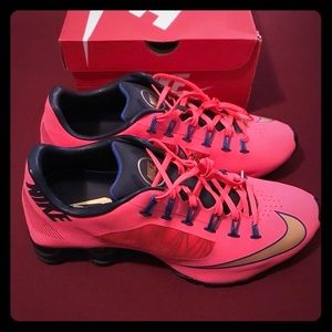 NEW  Nike Shox Superfly R4